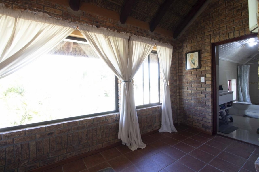 To Let 5 Bedroom Property for Rent in Parklands Western Cape